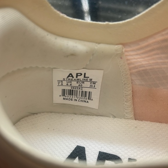 APL Streamline - Picture 8 of 12